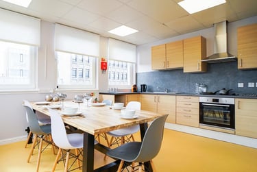 1 bed flat, Roxburgh Place, Old Town, Edinburgh, EH89SU - Image 15